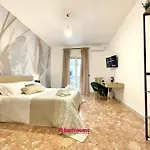 Barirooms Piccinni * Bari