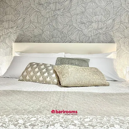 Barirooms Piccinni Konukevi Bari
