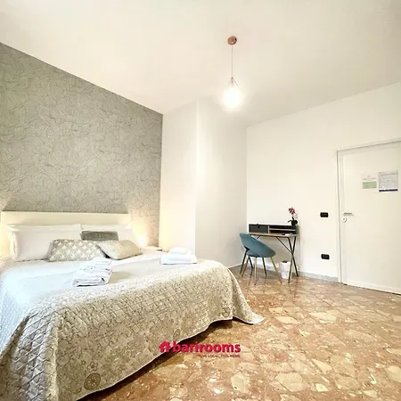 Barirooms Piccinni Konukevi Bari