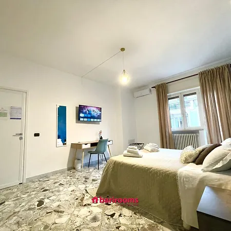 Barirooms Piccinni Konukevi Bari