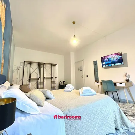 Barirooms Piccinni Konukevi Bari